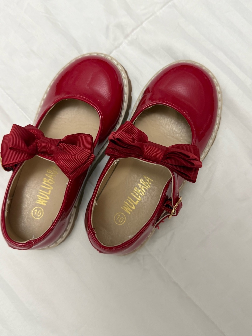 Girls Red Patent Mary Jane Shoes with Decorative Bow - Picture 6 of 6